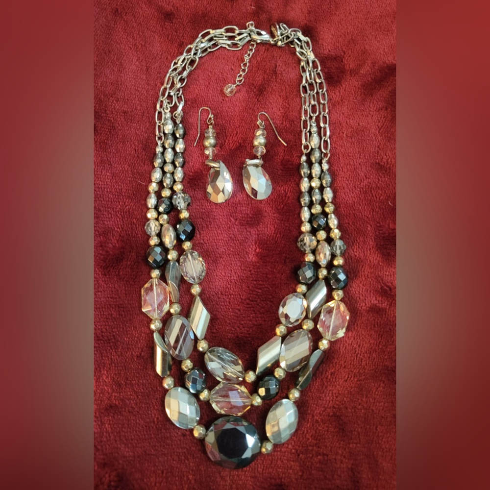White House Black Market necklace and earrings